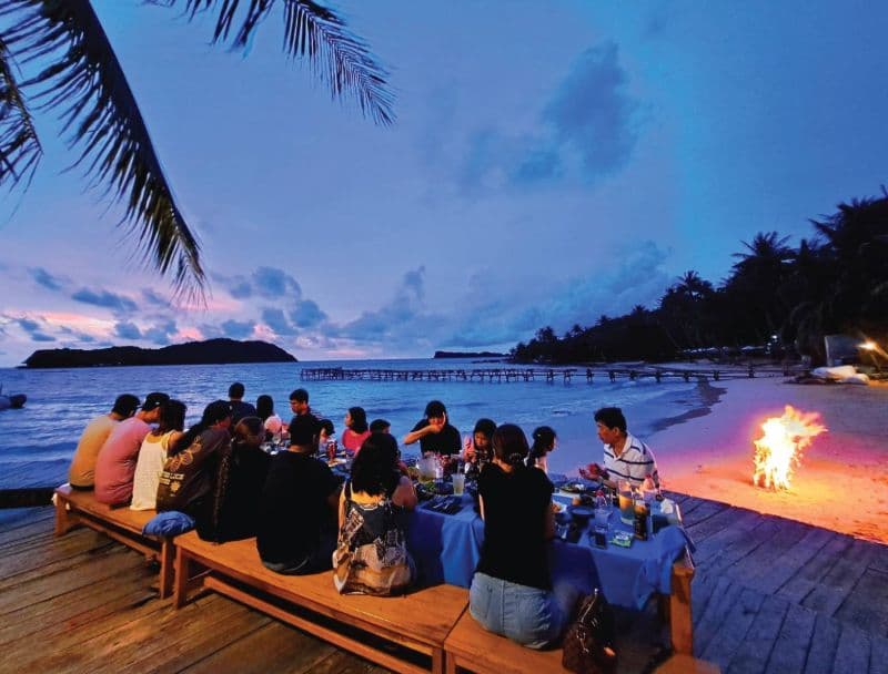 TOUR 4 ĐẢO + CÁP TREO VƯỢT BIỂN DÀI NHẤT THẾ GIỚI 1